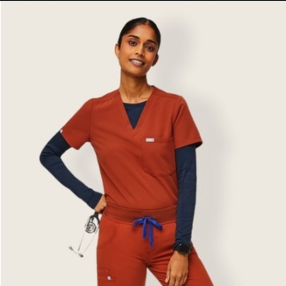 LIMITED EDITION AUBURN FIGS SCRUB SET XS